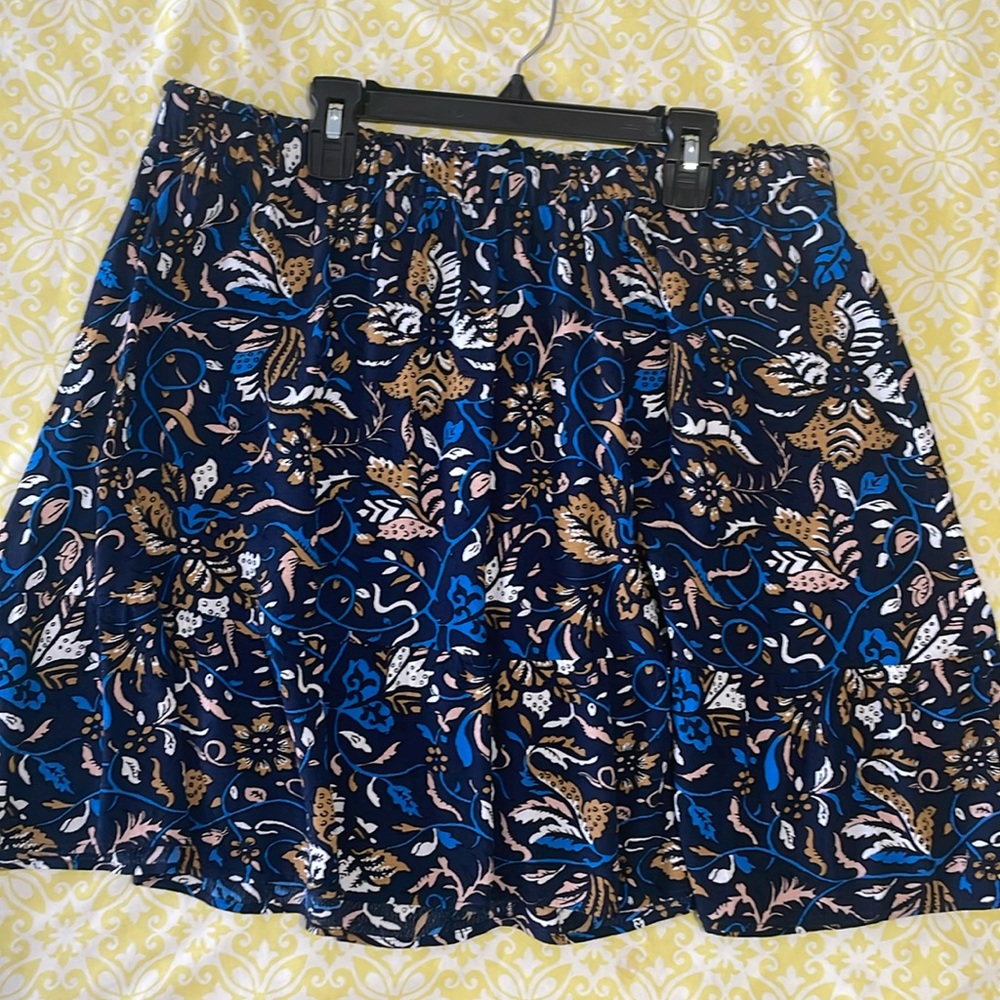 Loft Outlet Gorgeous Navy Floral Women’s Skirt in L, EUC, Elastic Waist